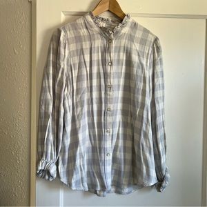 Gap Plaid Button Up Gray White Ruffle Collar Large